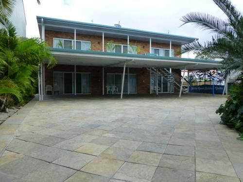 Airlie Court Units Aparthotel Airlie Beach Exterior photo